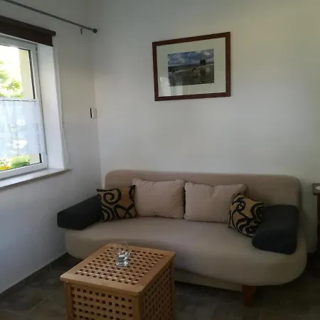 Ferienwohnung Ostseeluft - Laendliche Idylle Und Der Ostsee So Nah *